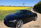Audi TTS Roadster 2.0 TFSI S tronic quattro - - schwarze Audi TTS