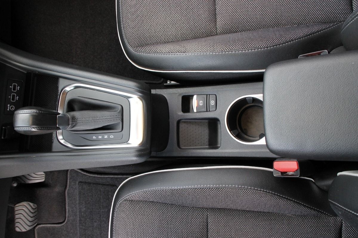 Fahrzeugabbildung Renault Captur II INTENS TCe 140 EDC