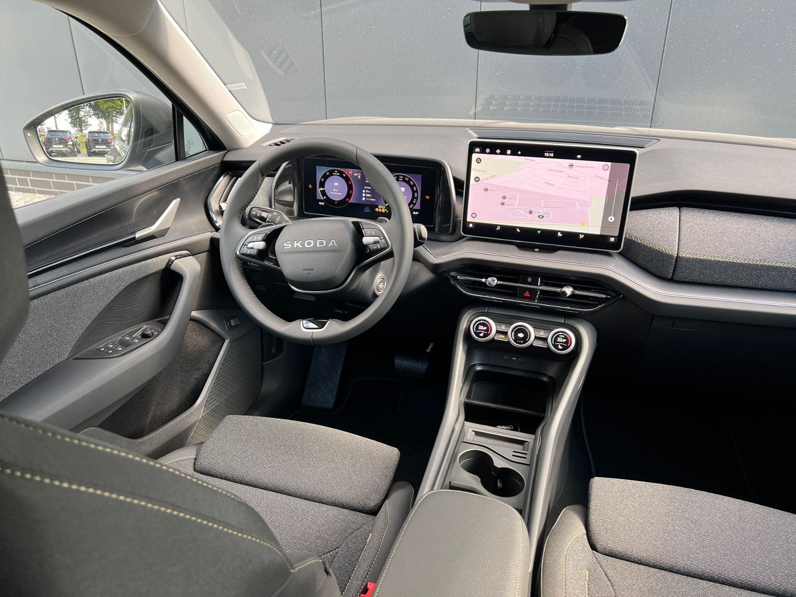 Fahrzeugabbildung SKODA Kodiaq Selection 2.0 TDI DSG *AHK, LED, ACC, Nav