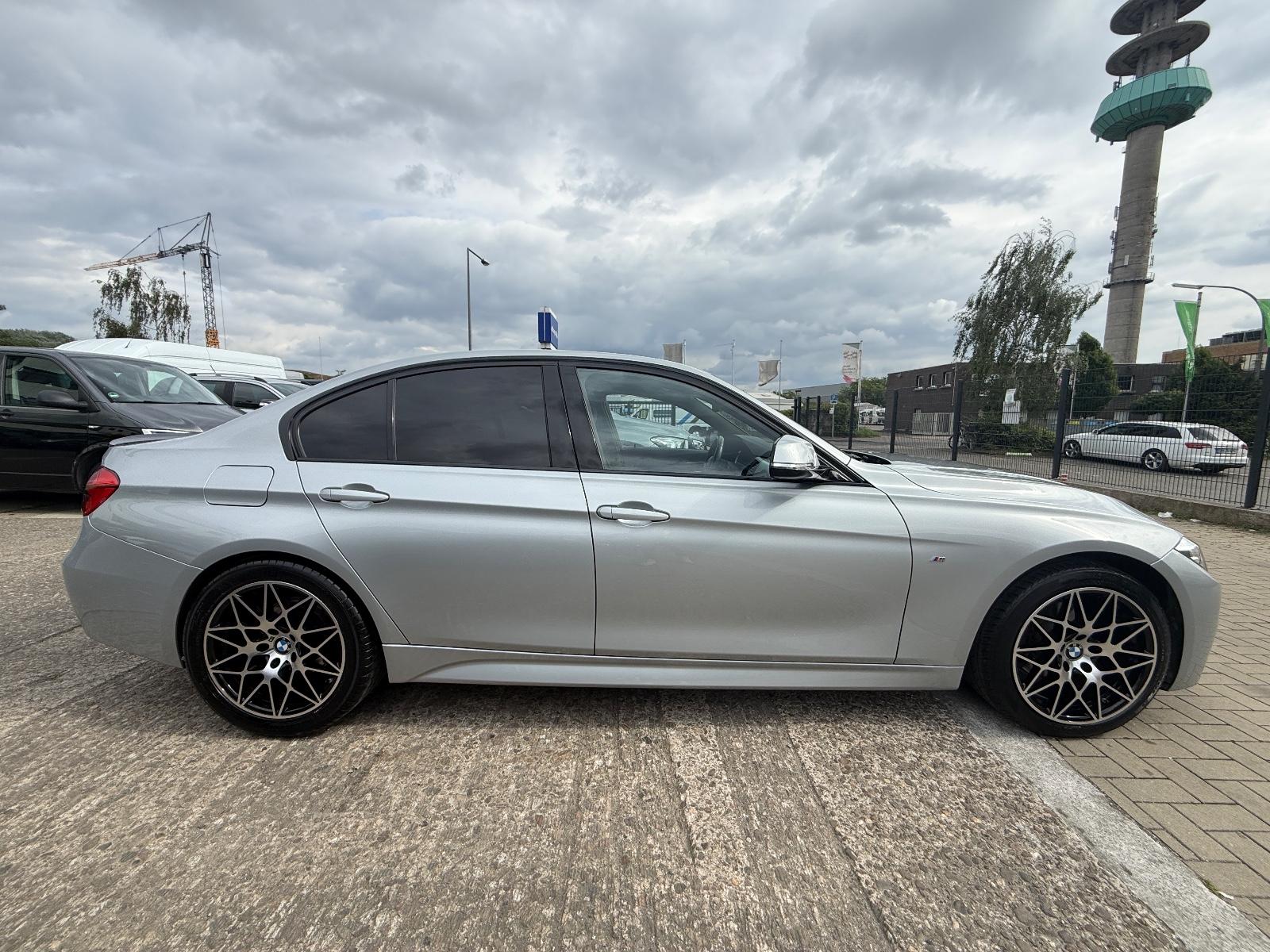 BMW 318i M Sport/LED/SHZ/Leder/Shadow Line