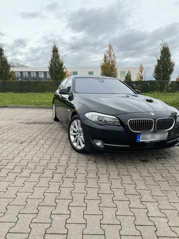 BMW 530d X-Drive