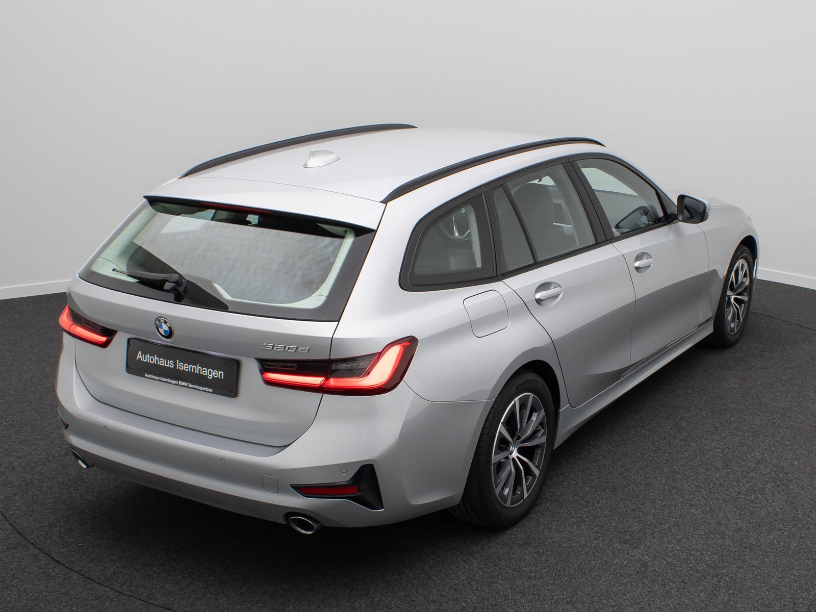 Fahrzeugabbildung BMW 320d Laser HUD DAB HiFi AHK ACC Komfort Sport