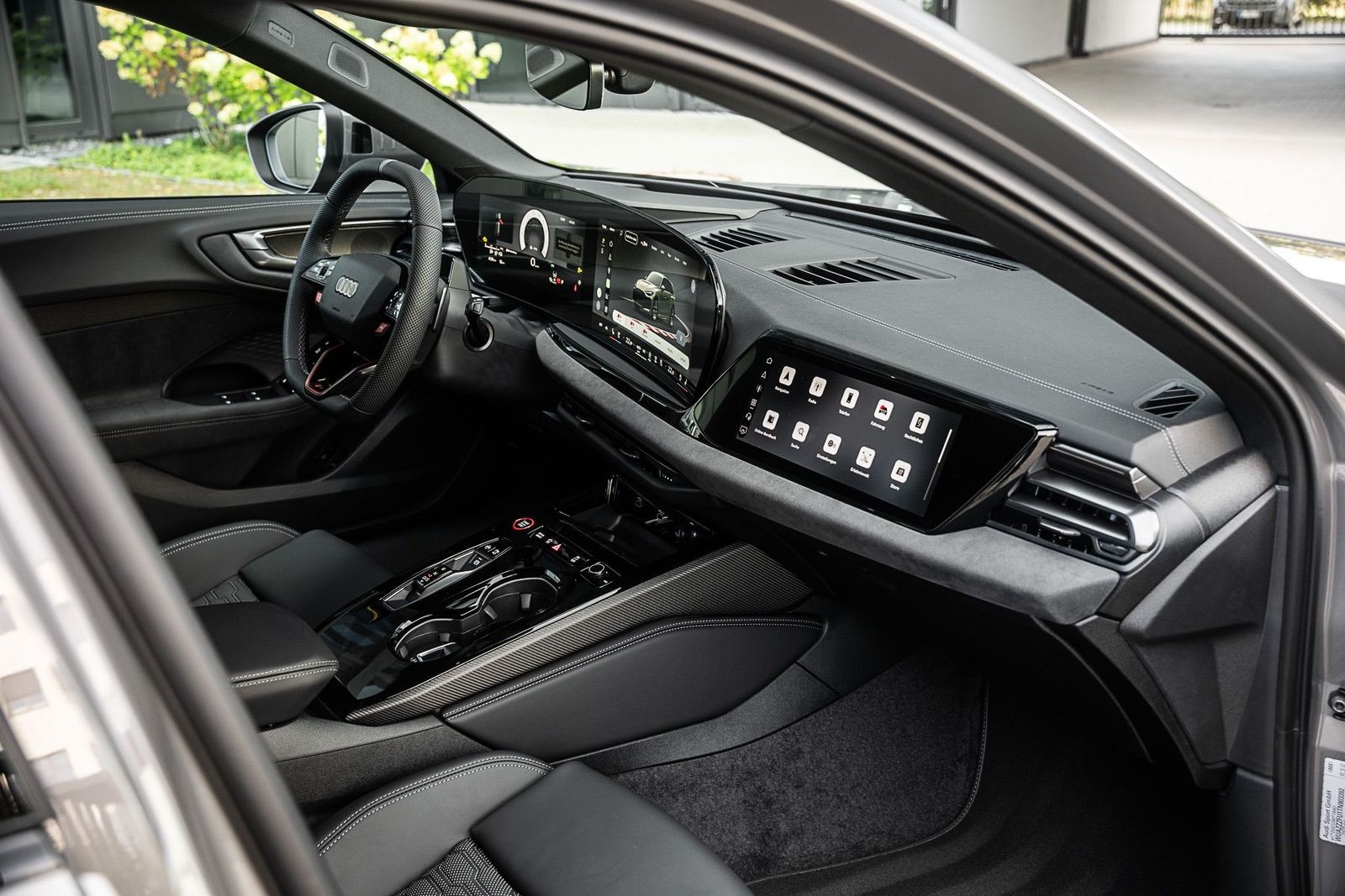 Fahrzeugabbildung Audi RS5 Avant KERAMIK|B&O|TECHPRO|HUD|SPORTPAKET|285