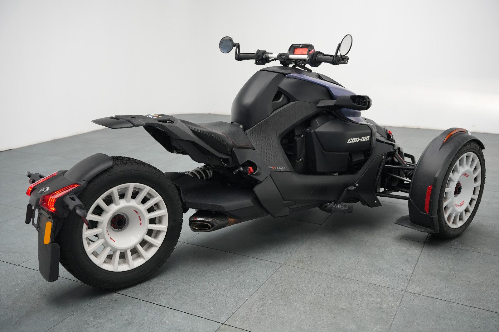 Fahrzeugabbildung Can-Am D Ryker Rally 900 INT 23