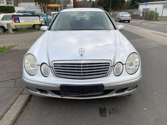 Mercedes-Benz E 200 E -Klasse T-Modell E 200 T Kompressor