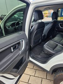 Land-Rover Discovery - 9