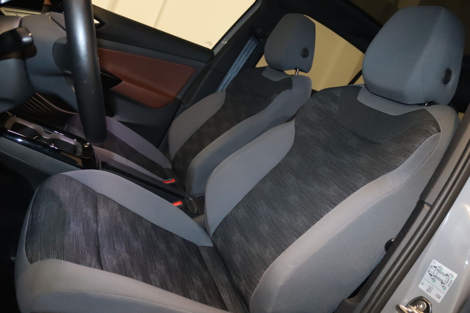 Volkswagen ID.5 Pro Performance 82 kw/h-PANO-IQ-ACC-AHK-NAV foto 8