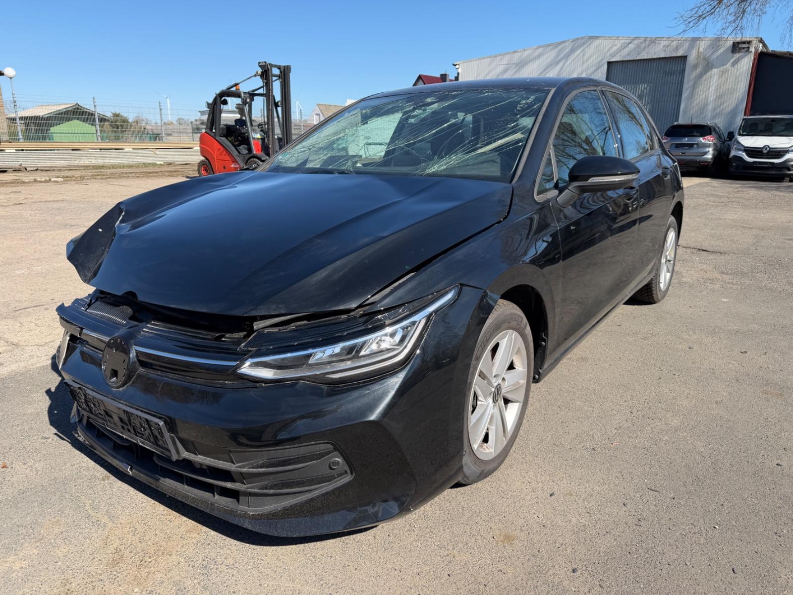 Volkswagen Golf VIII Lim. 1.5 TSI 85 kW Life Neues Modell