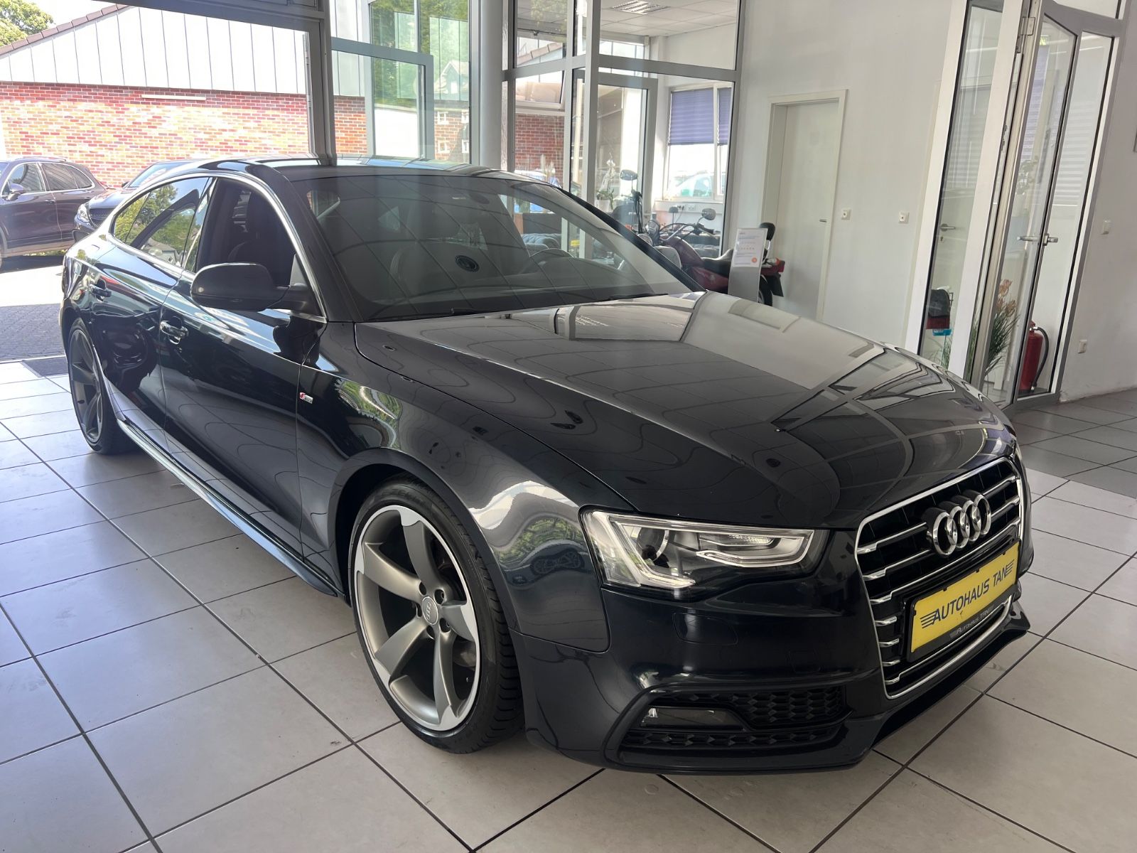 Fahrzeugabbildung Audi A5 Sportback 2.0 TDI S line Plus