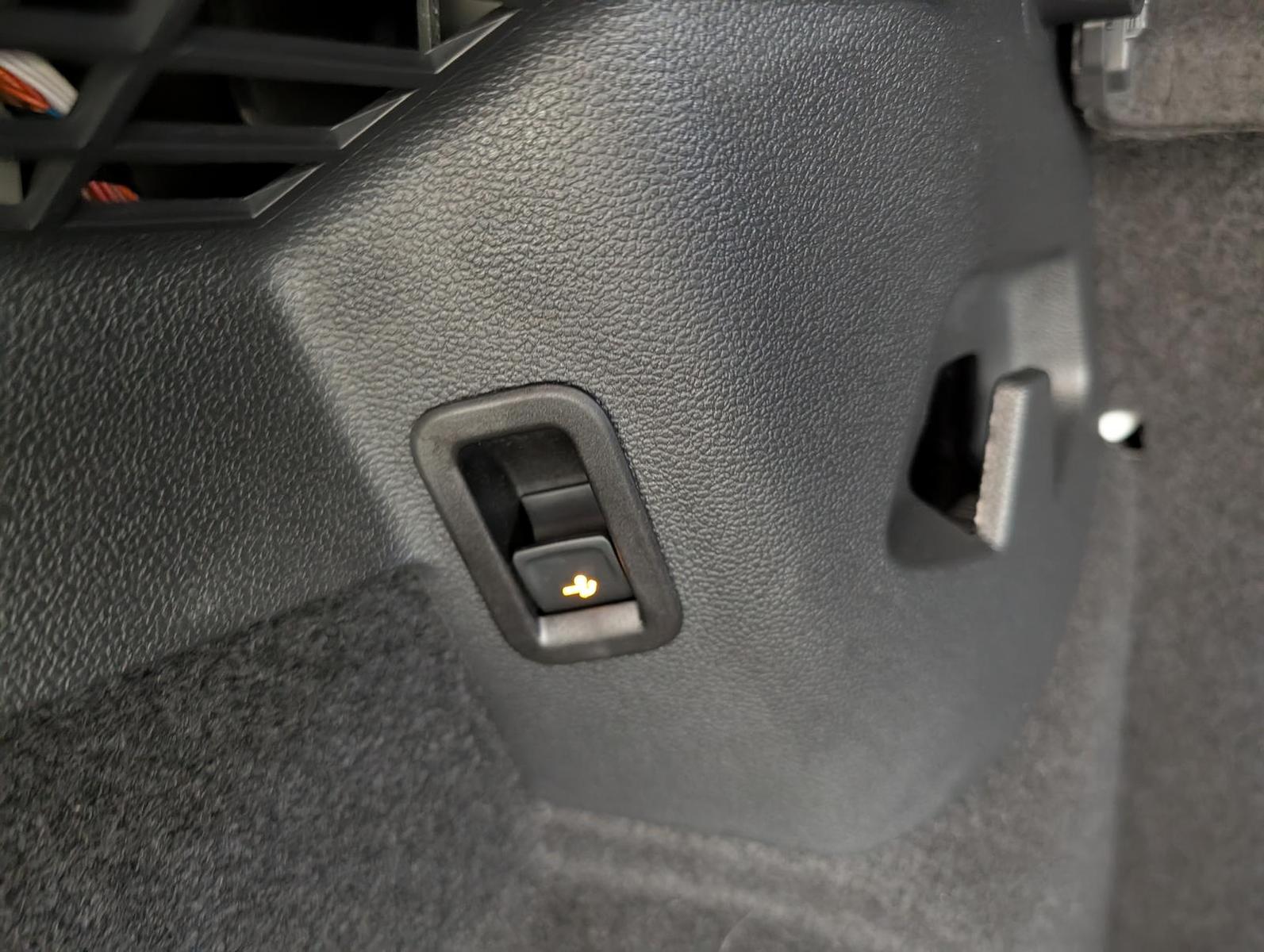 Volkswagen Golf 1.5 TSI Life DCC Fahrwerk AHZV Standhzg., миниатюра 12