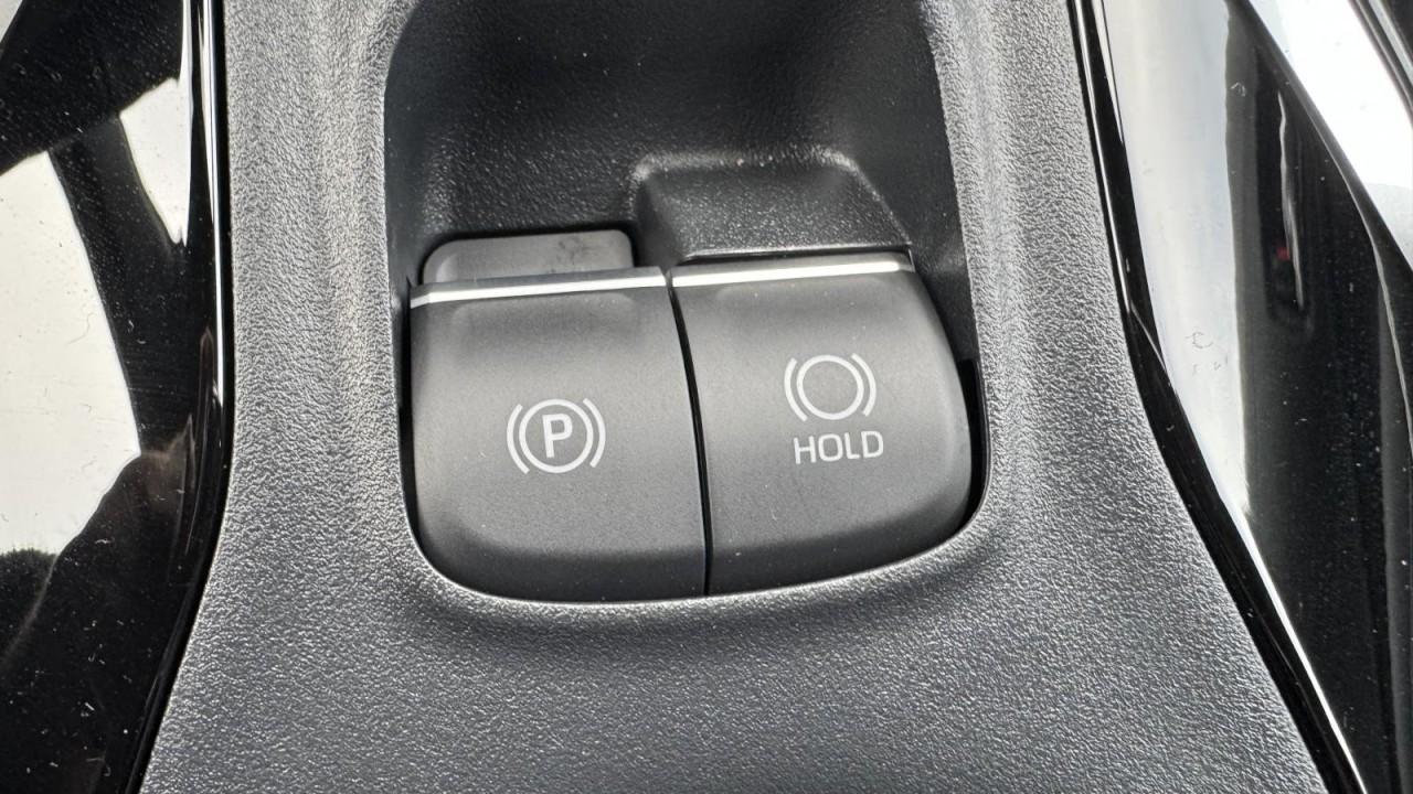 Suzuki Swace 1.8 Hybrid Comfort + NAV+SHZ+LHZ+RFS+ACC