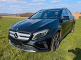 Mercedes-Benz GLA 220 d 4MATIC DCT Sport Utility  - Mercedes-Benz GLA 220 von privat