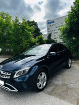 Mercedes-Benz GLA 220 d 4MATIC DCT Urban Urban - Mercedes-Benz GLA 220 aus 2017