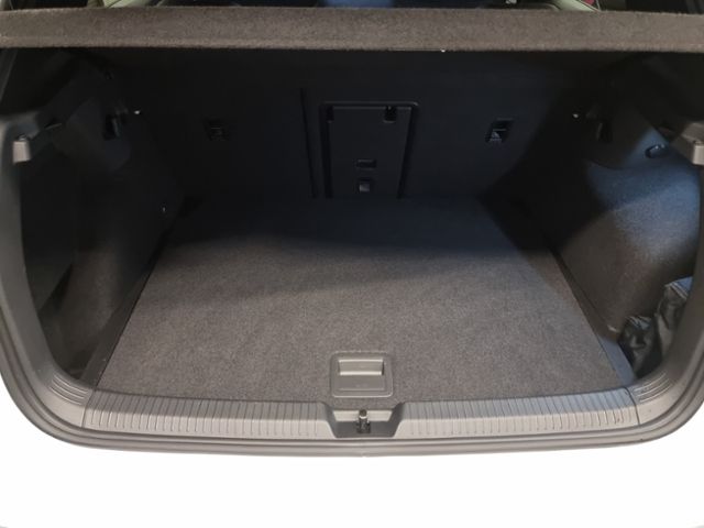 Fahrzeugabbildung Volkswagen Golf VIII 2.0 TSI GTI CLUBSPORT BLACK STYLE IQ D