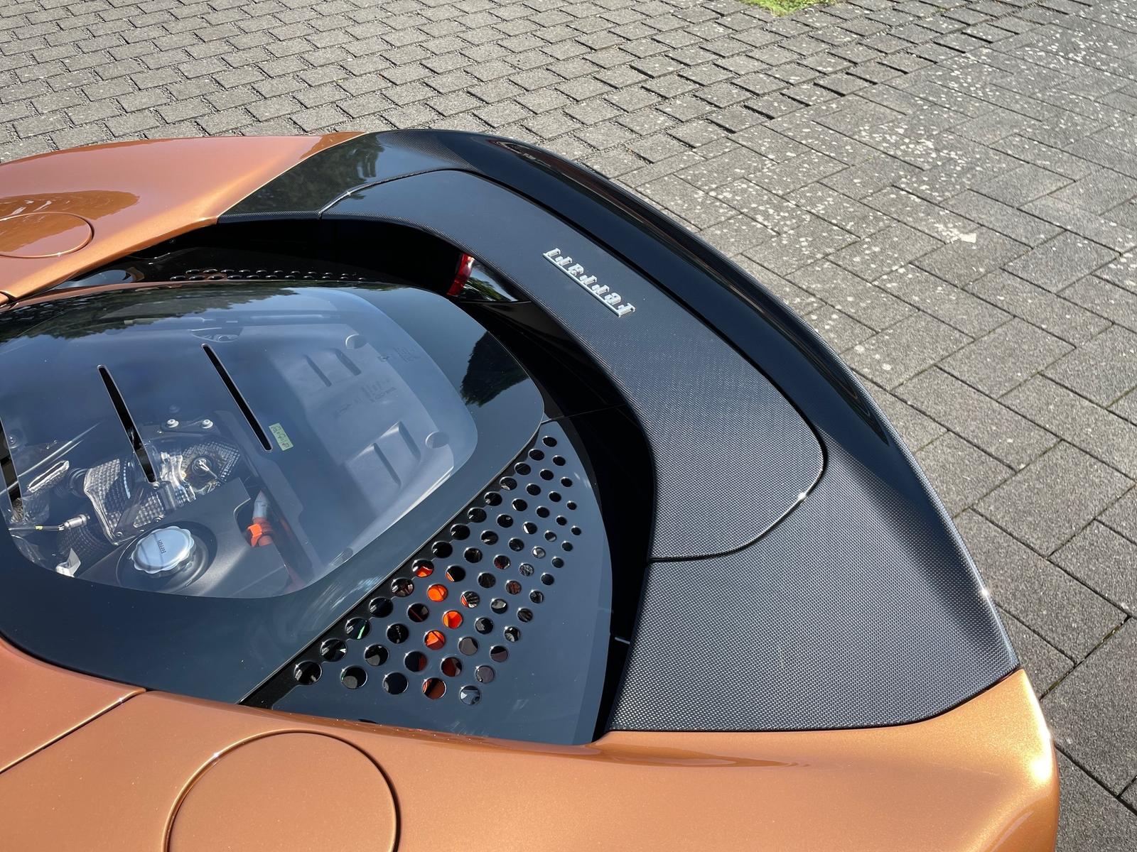 Ferrari SF90 Stradale 166.000€ an Optionals