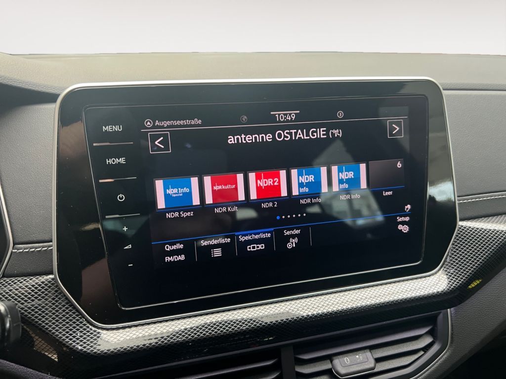 Fahrzeugabbildung Volkswagen T-Cross 1.0 TSI DSG R-Line ACC Navi