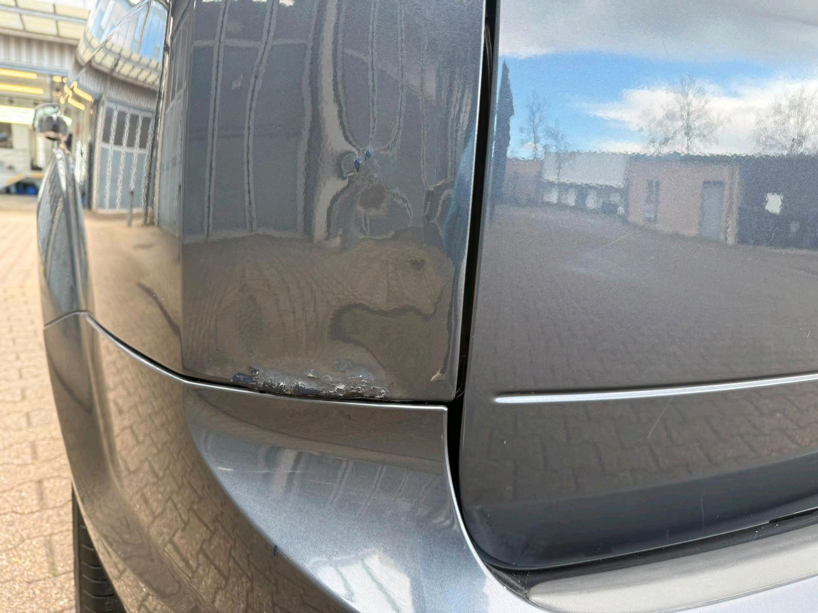 Ford Focus 2010 — photo 13