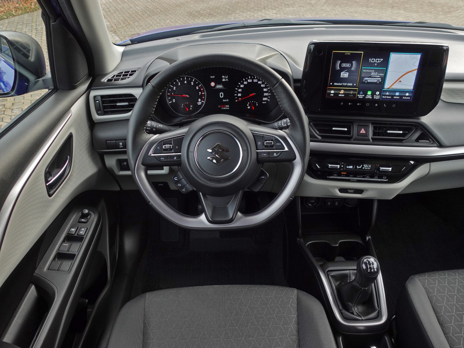 Fahrzeugabbildung Suzuki Swift 1.2 Comfort+ I.Hand Navi ACC Blind Spot