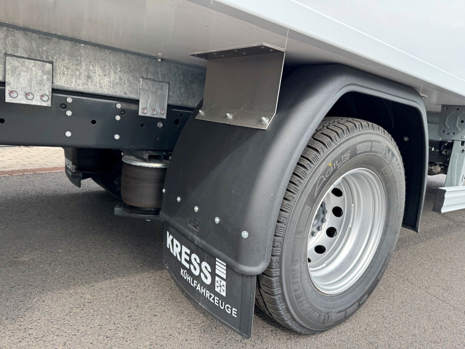 Fahrzeugabbildung Iveco Daily 70C18 HA8 *R.3750mm*Automatik*LBW*