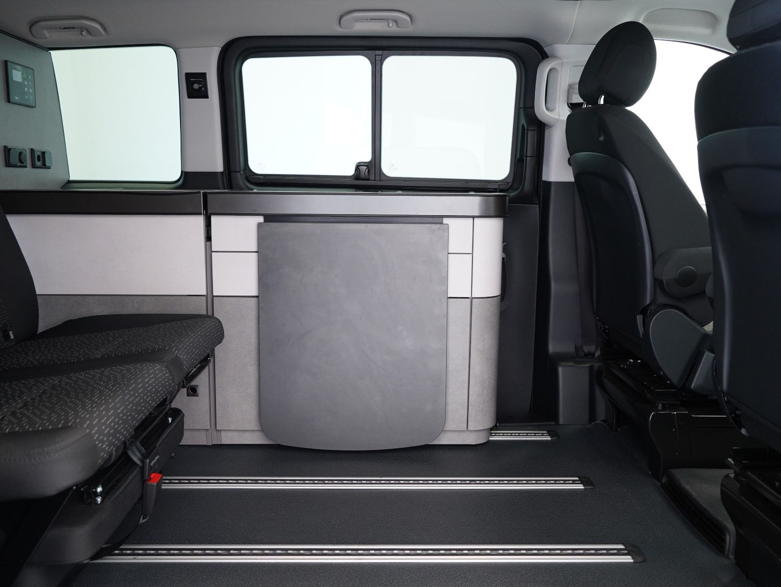 Fahrzeugabbildung Mercedes-Benz Vito Tourer 119 CDI Pro 4x4 lang PÖSSL/KÜCHE