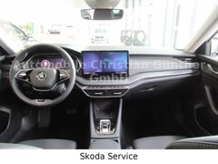 SKODA Octavia Combi 2.0 TDI110 kW DSG LEDER MATRIX AHK SKODA Octavia Combi 2.0 TDI110 kW DSG LEDER MATRIX AHK