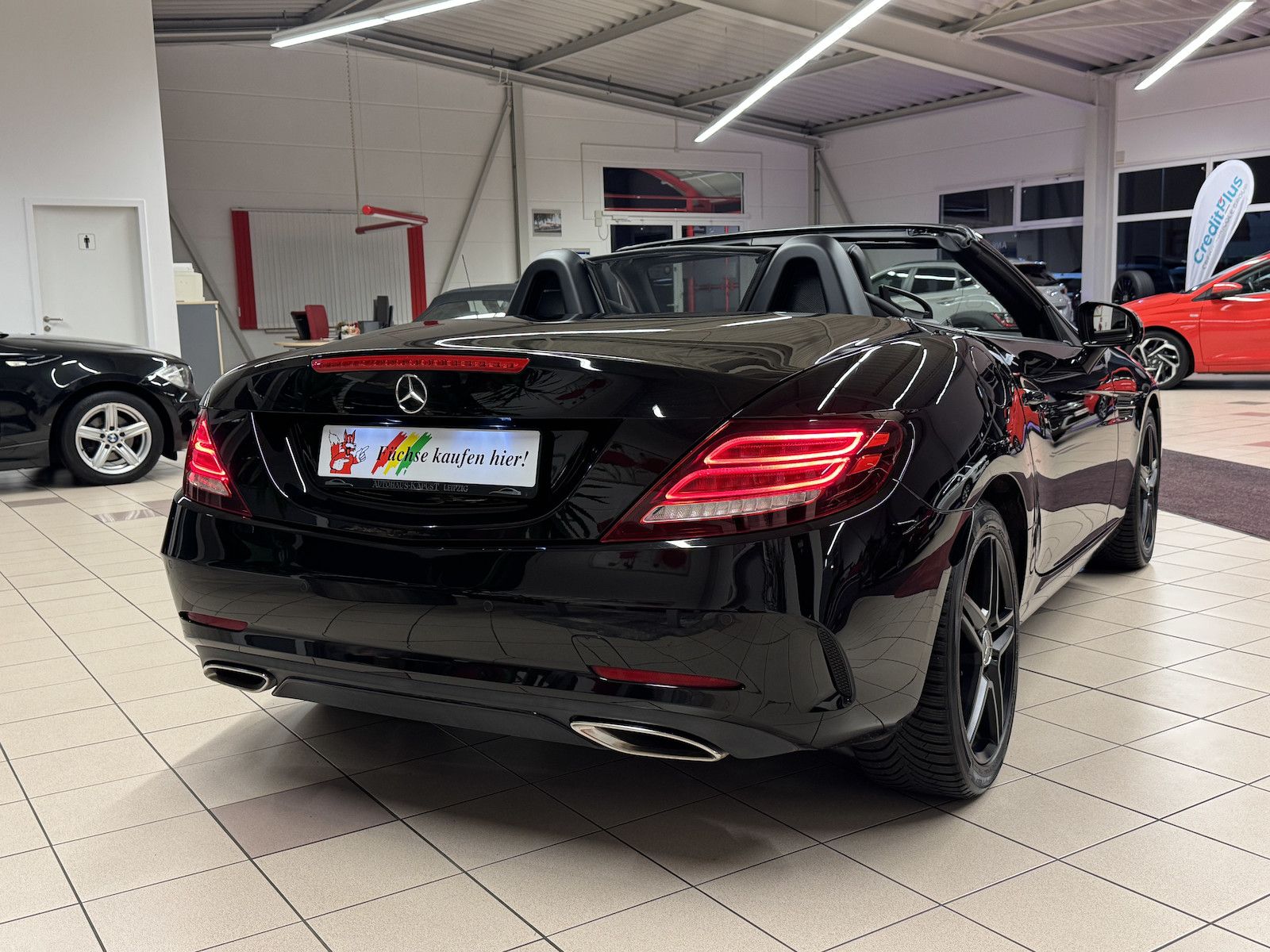 Fahrzeugabbildung Mercedes-Benz SLC 180 AMG /Night/LED/Navi/Ambiente/Airscarf