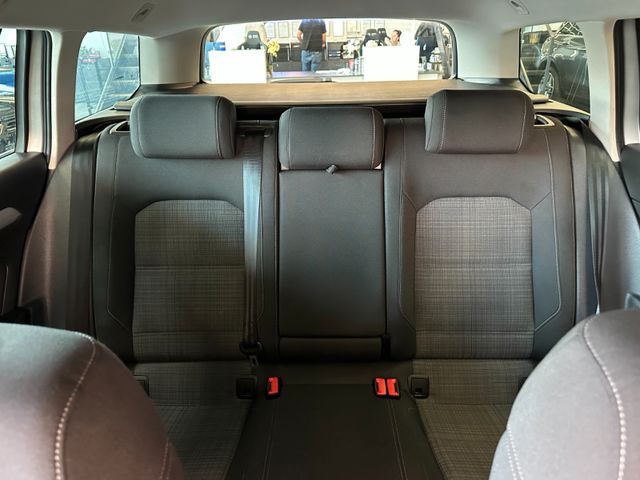 Volkswagen Passat *KEYLESS*ACC*AHK*NAV*3-ZONEN*LED*