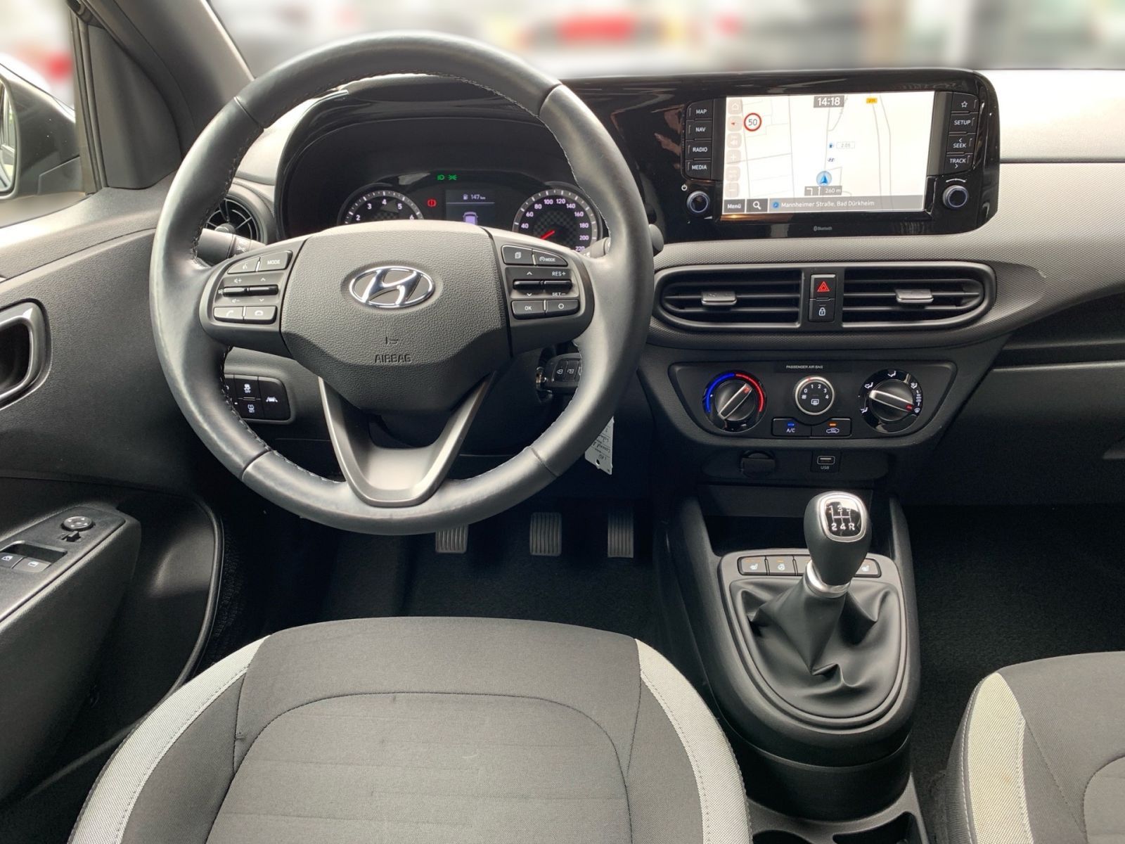 Fahrzeugabbildung Hyundai i10 1.0 Connect & Go Navi Kamera Allwetter