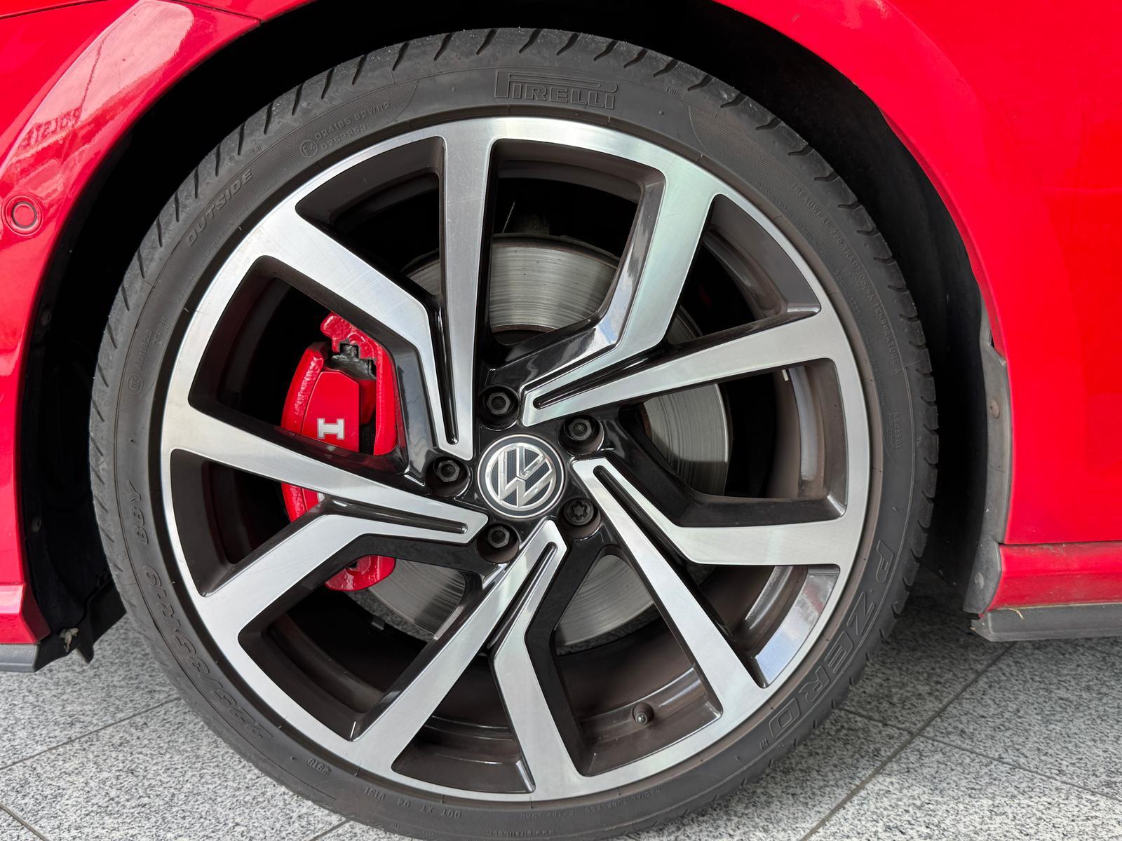 Volkswagen Golf GTI Performance Virtual/PANO/Matrix/SZH/ACC