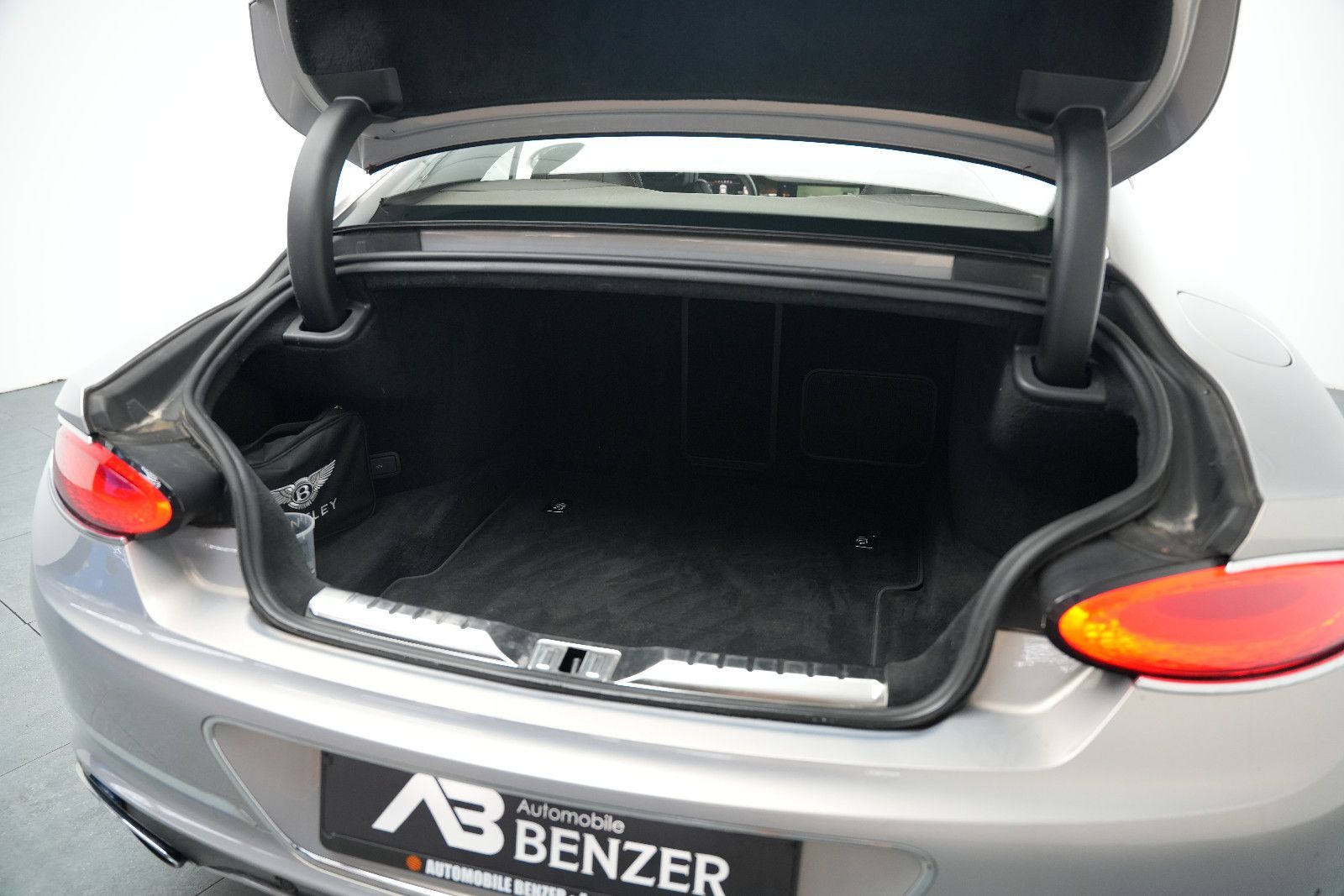 Fahrzeugabbildung Bentley Continental GT W12 First Edition *Rotation*B&O*