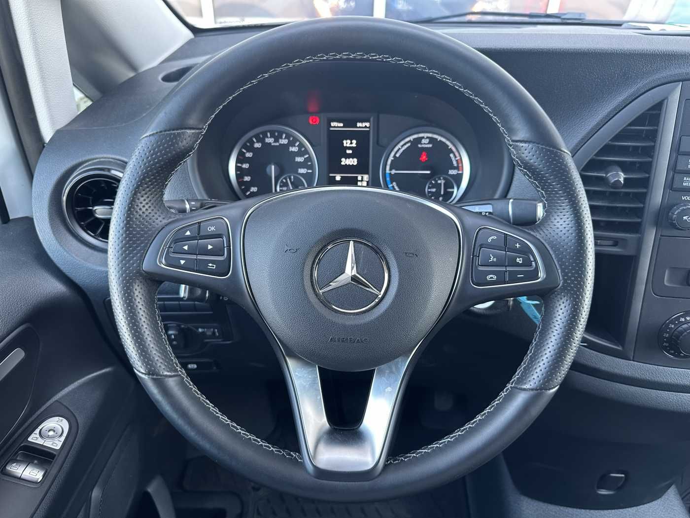 Fahrzeugabbildung Mercedes-Benz eVito 112 Klima Kamera Navi SHZ Tempomat