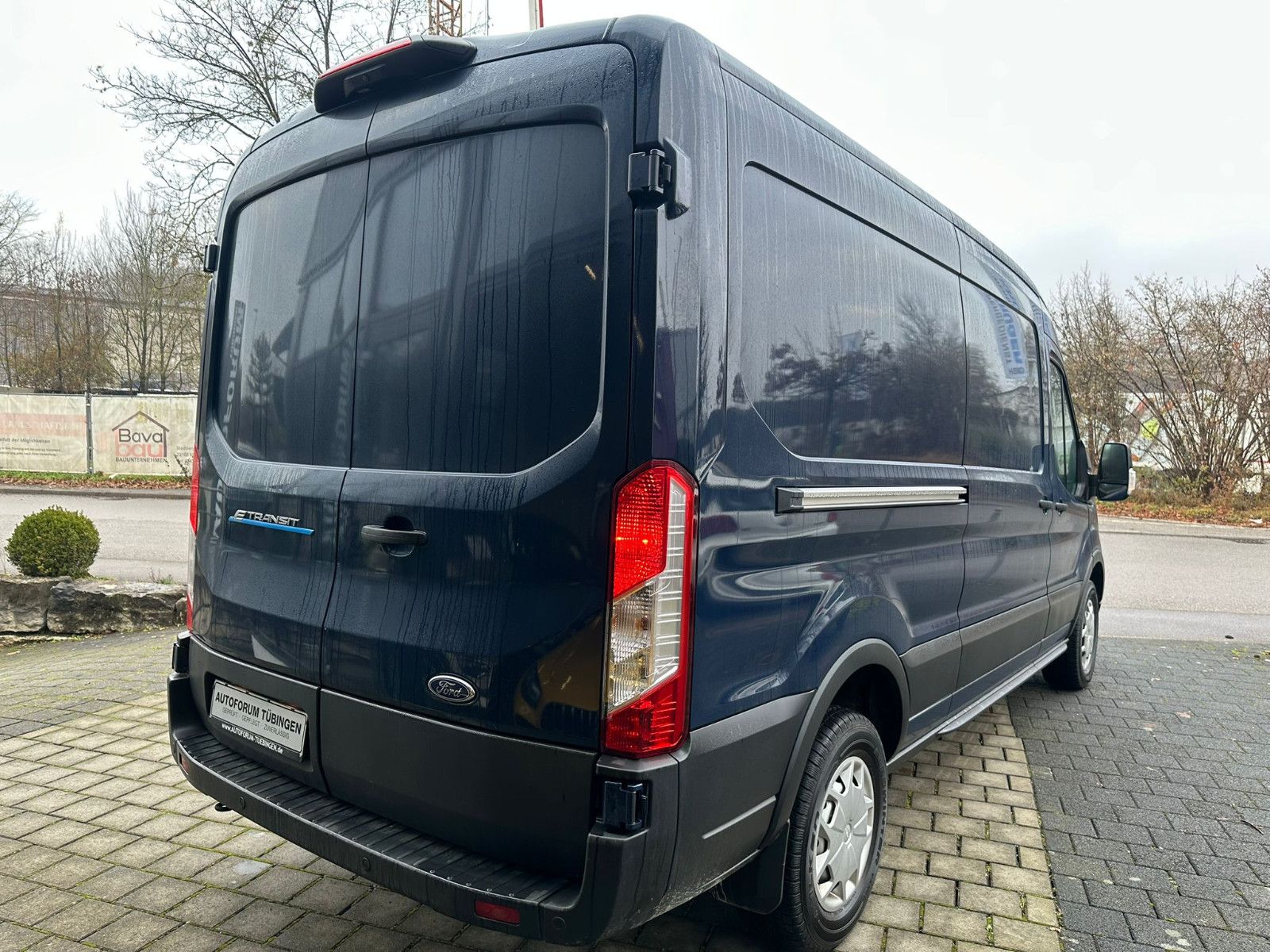 Fahrzeugabbildung Ford Transit E 390 L3H2 *KeyFree*NAVI*HOLZBODEN