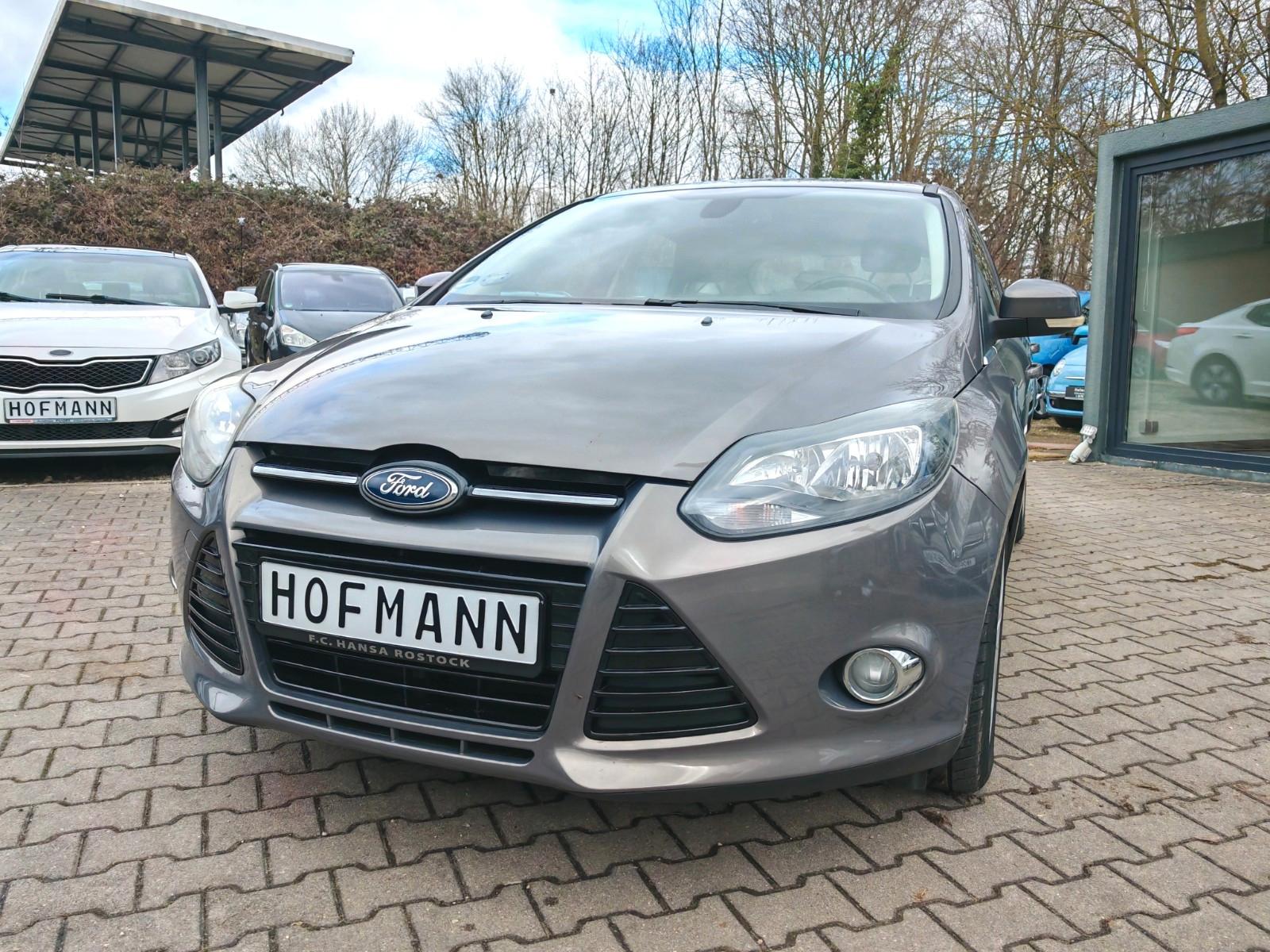 Ford Focus Lim. Titanium 2.0 TDCI 140 PS  NAVI  TÜV