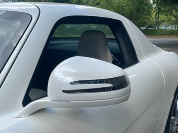 2010 Mercedes-BENZ SLS AMG — миниатюра 11