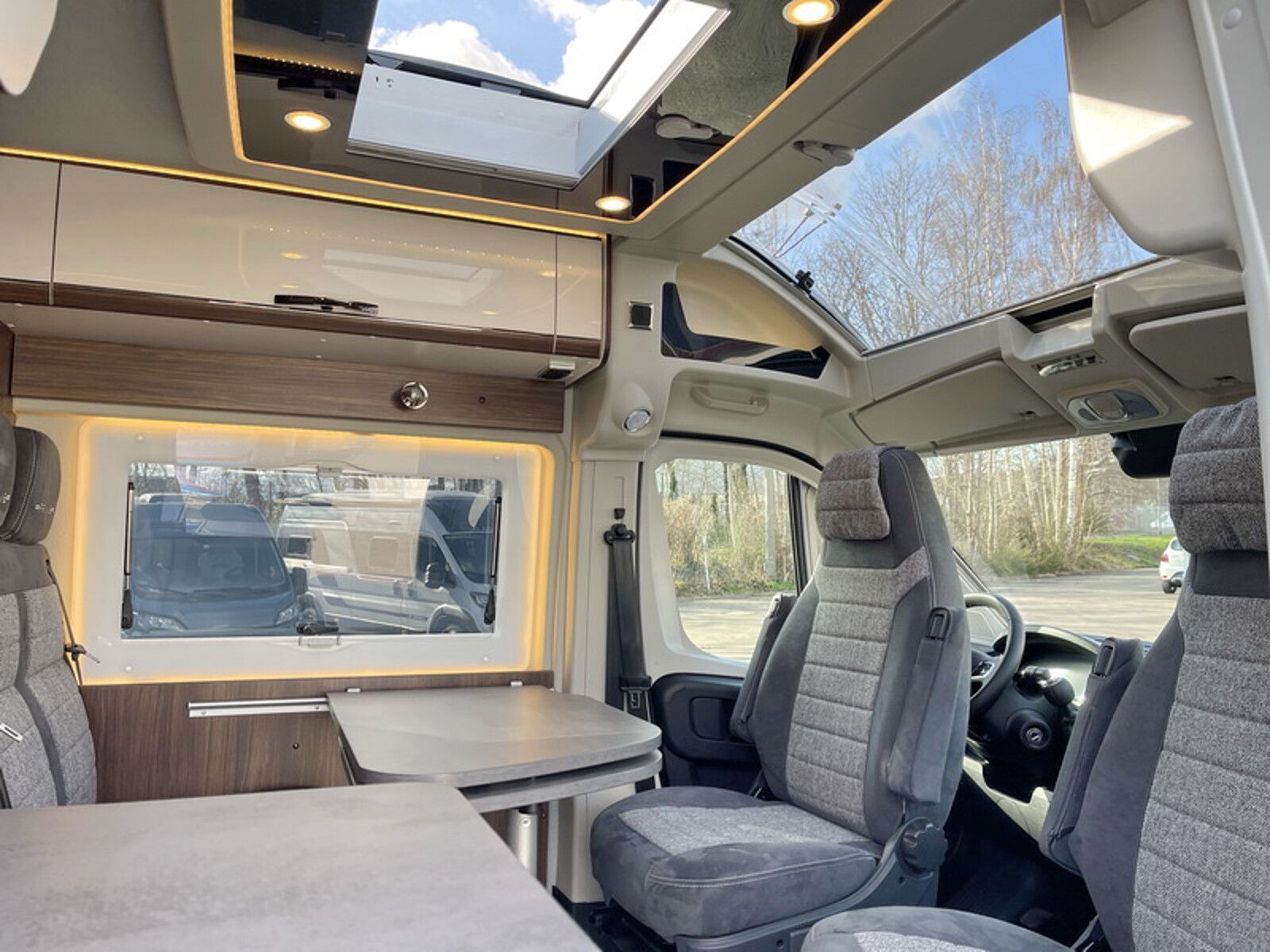 Fahrzeugabbildung Pössl Summit Prime 640 Citroen 165 PS Winterpaket