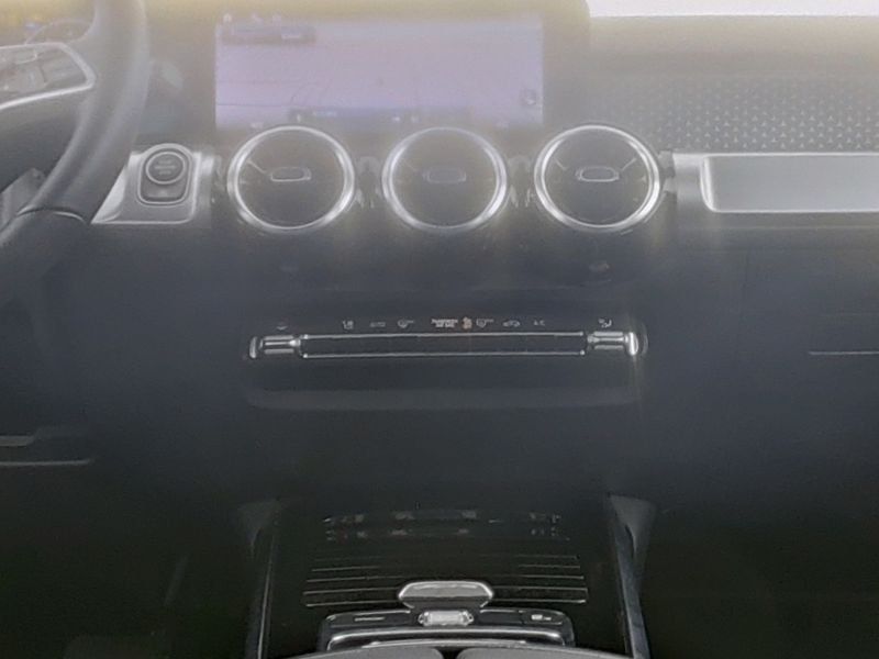 Fahrzeugabbildung Mercedes-Benz GLB 180 Progressive*AHK*Kamera*Totwinkel*MBUX*7G