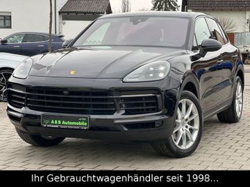 Porsche Cayenne - 1