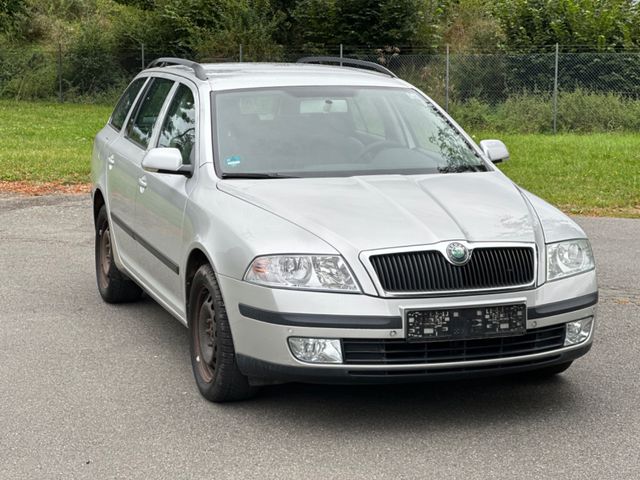 Skoda Octavia 1.6 Combi Ambiente Automatik