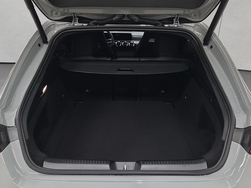 Mercedes-Benz CLA 200 d Shooting Brake AMG Special Edition Nig foto 5