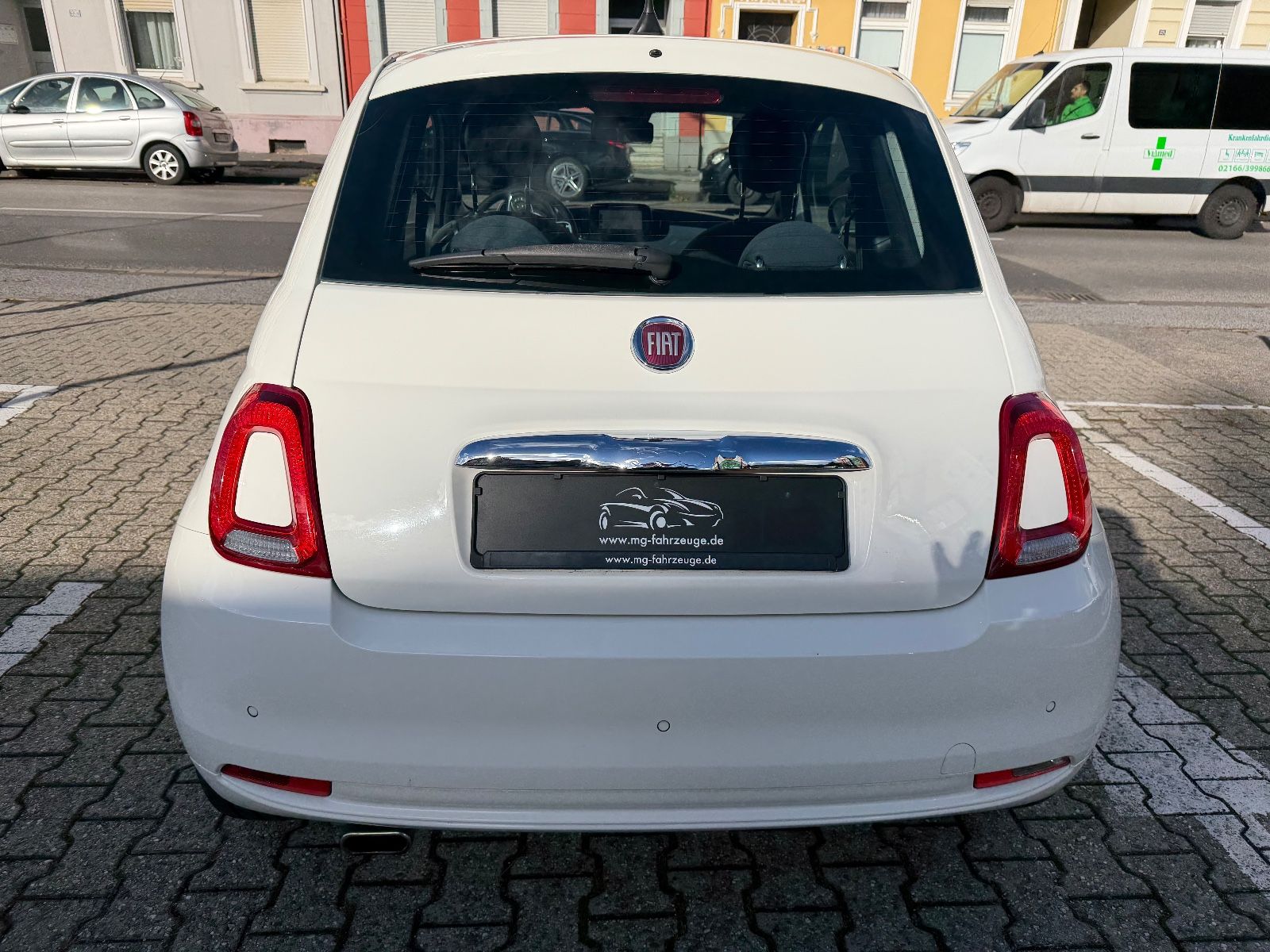 Fahrzeugabbildung Fiat 500 Lounge 1-HAND TEMPOMAT NAVI PDC