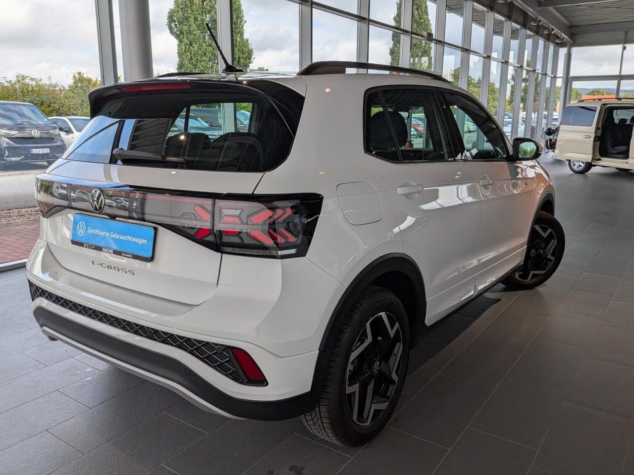 Volkswagen T-Cross R-Line 1.0 TSI USB PDC SHZ Klima foto 4