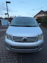 Volkswagen T5 California Beach 2,5 TDI ohne Aufstelldach - silberne Volkswagen T5 California