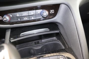 Fotografie des Opel Insignia Sports Tourer 1.5 DI Turbo Innovation