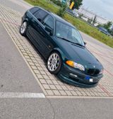 BMW E46 330i Touring - BMW 330 aus 2000: 330i