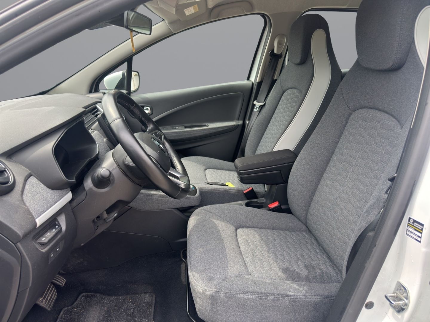 Fahrzeugabbildung Renault ZOE Experience R135 Batteriekauf Navi Digitales