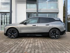 BMW iX M60 / SKY LOUNGE / SOFT CLOSE / AHK BMW iX M60 / SKY LOUNGE / SOFT CLOSE / AHK