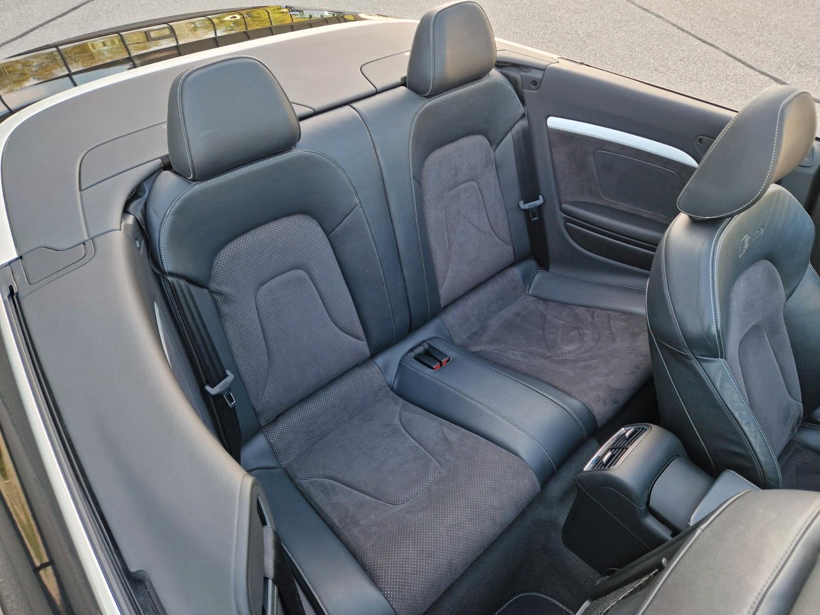 Audi A5 2.0 TDI (DPF) Cabriolet S-Line