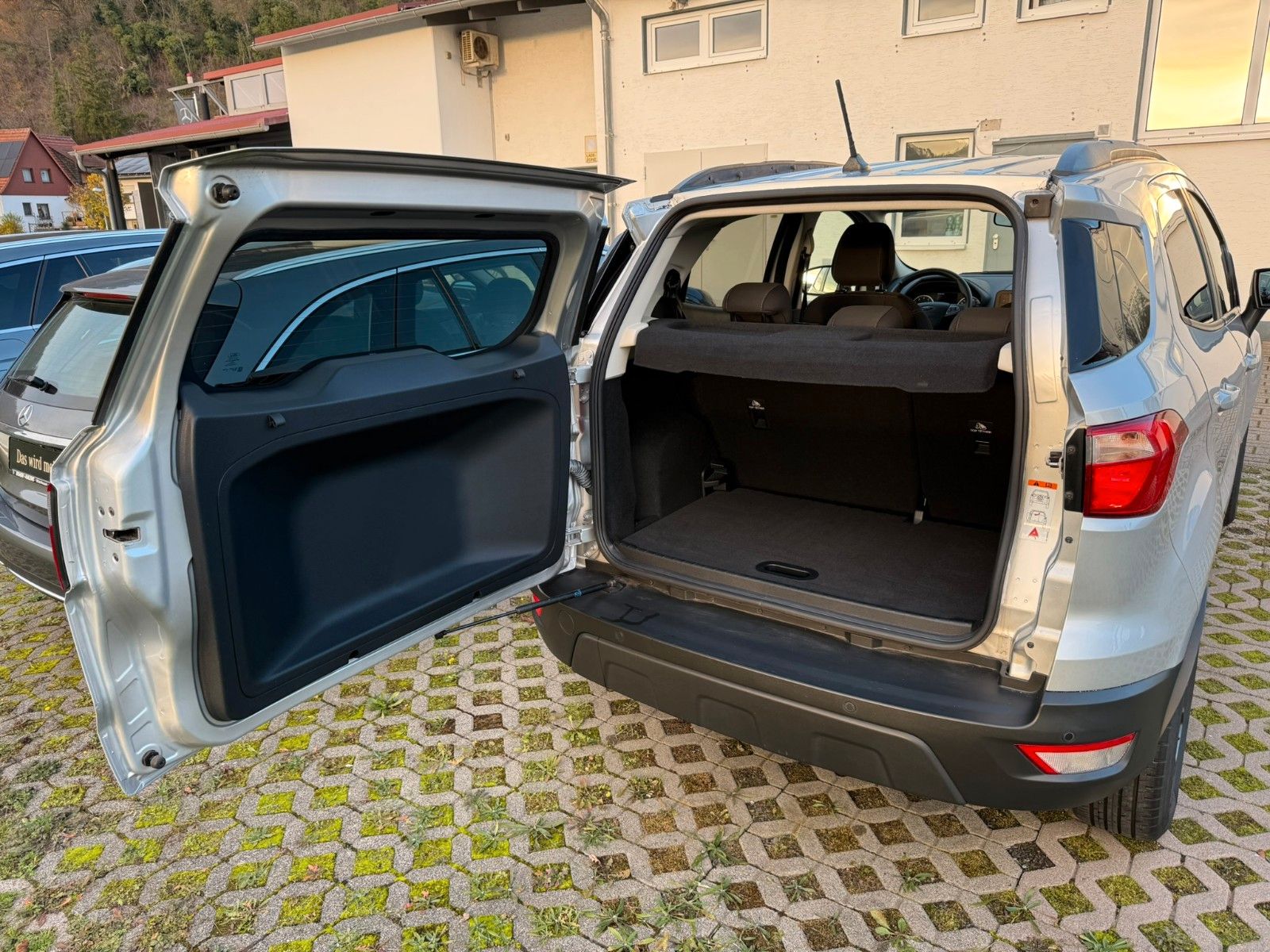 Fahrzeugabbildung Ford EcoSport Trend COOL&CONNECT+SITZHZG+WINDSCH HZG+