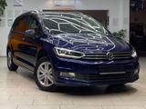 Volkswagen Touran 2.0 TDI Comfortline StdHzg. RueFaKa Navi  - VW Touran Gebrauchtwagen in Frankfurt