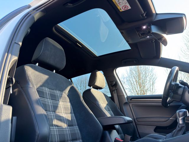 Volkswagen Golf 7 GTD  *SHZ*STDHZ*PANO*AHK*Keyless*